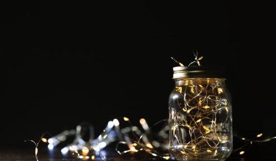 How to make lanterns from jars?