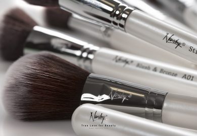 How to wash makeup brushes?