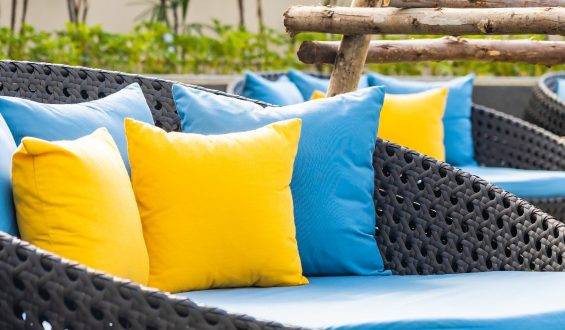 Patio seating – 3 interesting solutions
