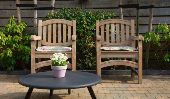 Garden chairs – which ones to choose and where to place them?