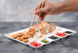 How to eat sushi? How to handle chopsticks?