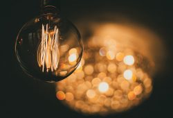 What is the bokeh effect on a smartphone camera?